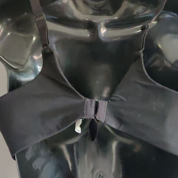 Lilyette Lace Edge Bra - Picture 3 of 4